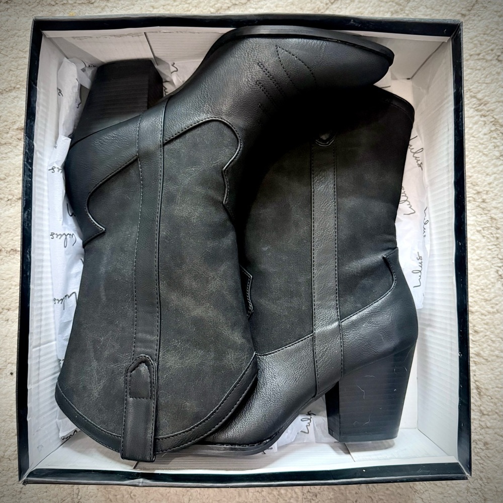 Women's Black Leather Ankle Boots